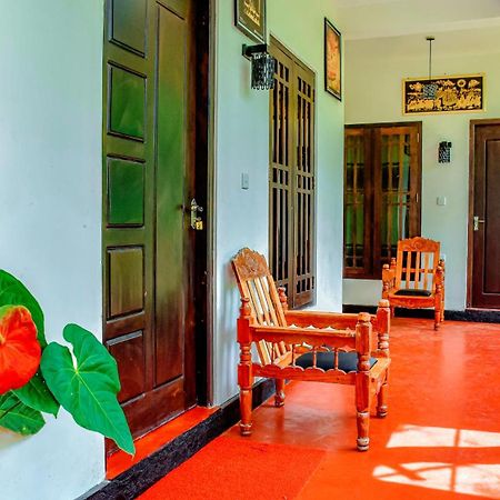 Smashing Inn Dambulla Bagian luar foto