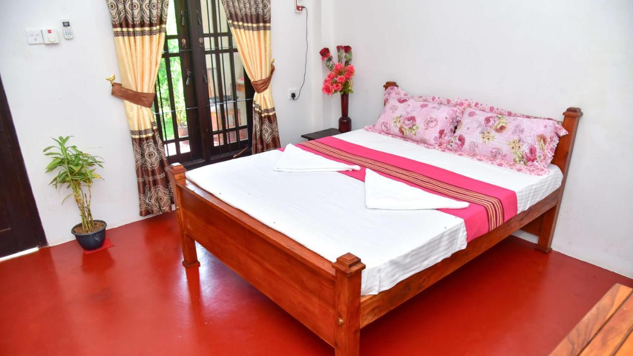 Smashing Inn Dambulla Bagian luar foto