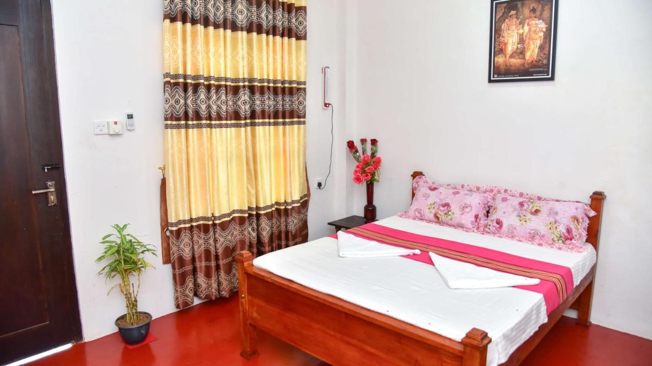 Smashing Inn Dambulla Bagian luar foto