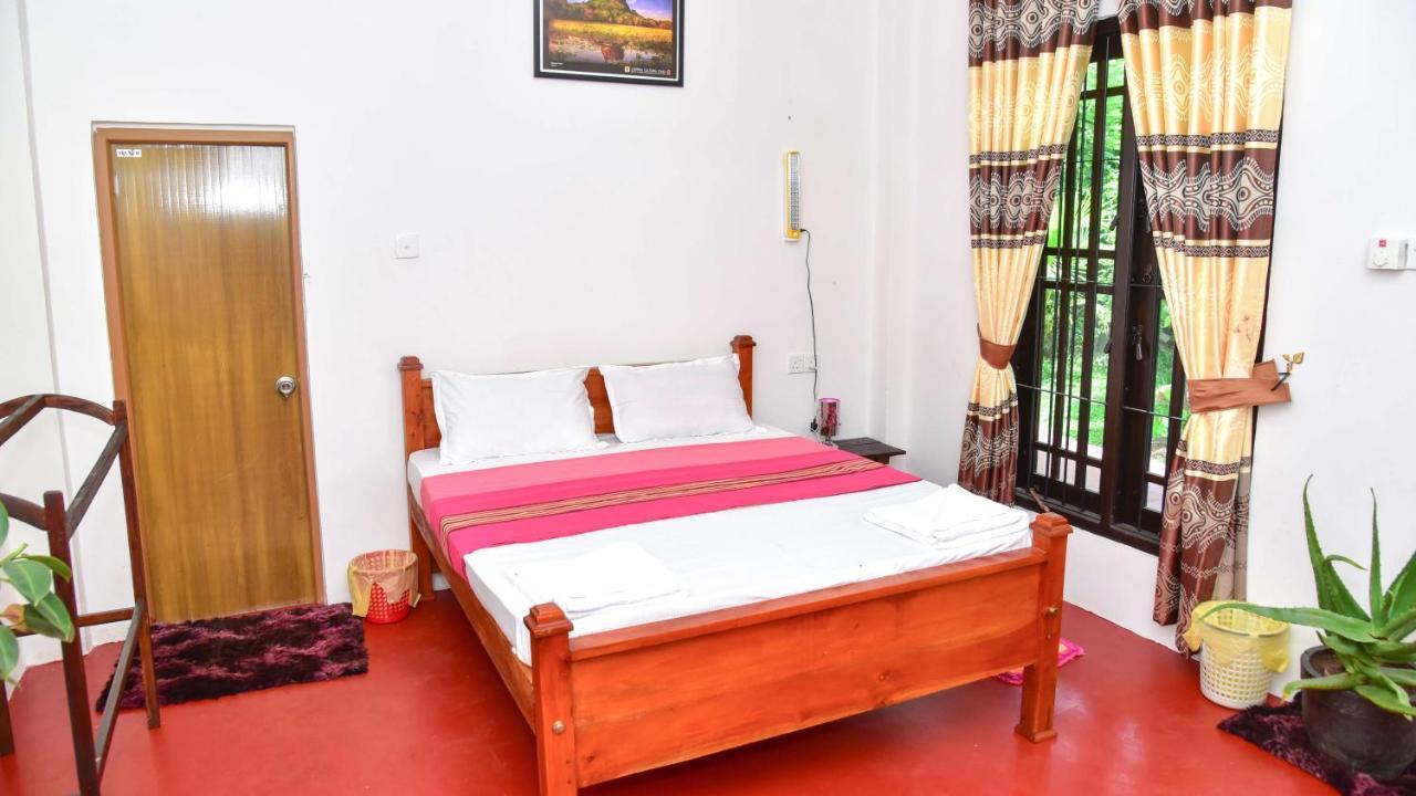 Smashing Inn Dambulla Bagian luar foto
