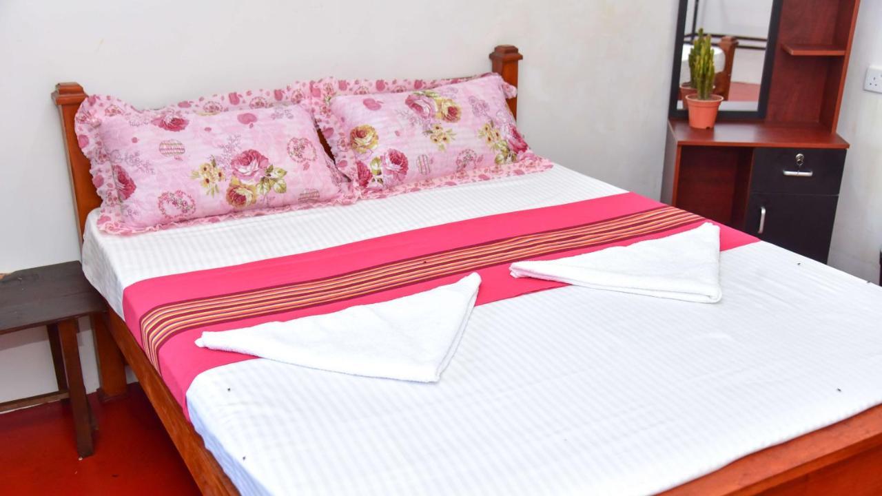 Smashing Inn Dambulla Bagian luar foto