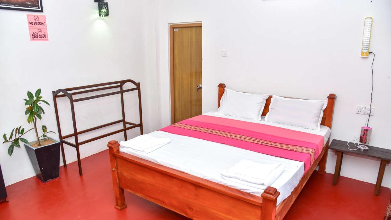 Smashing Inn Dambulla Bagian luar foto