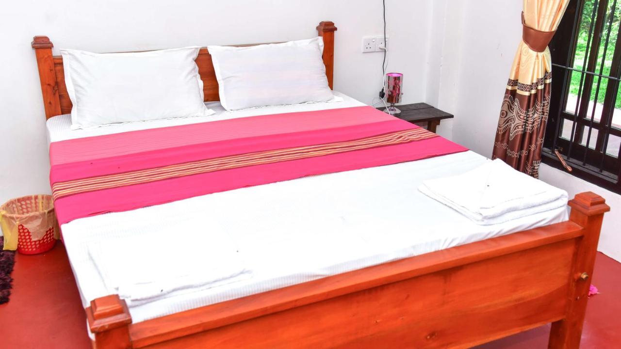 Smashing Inn Dambulla Bagian luar foto