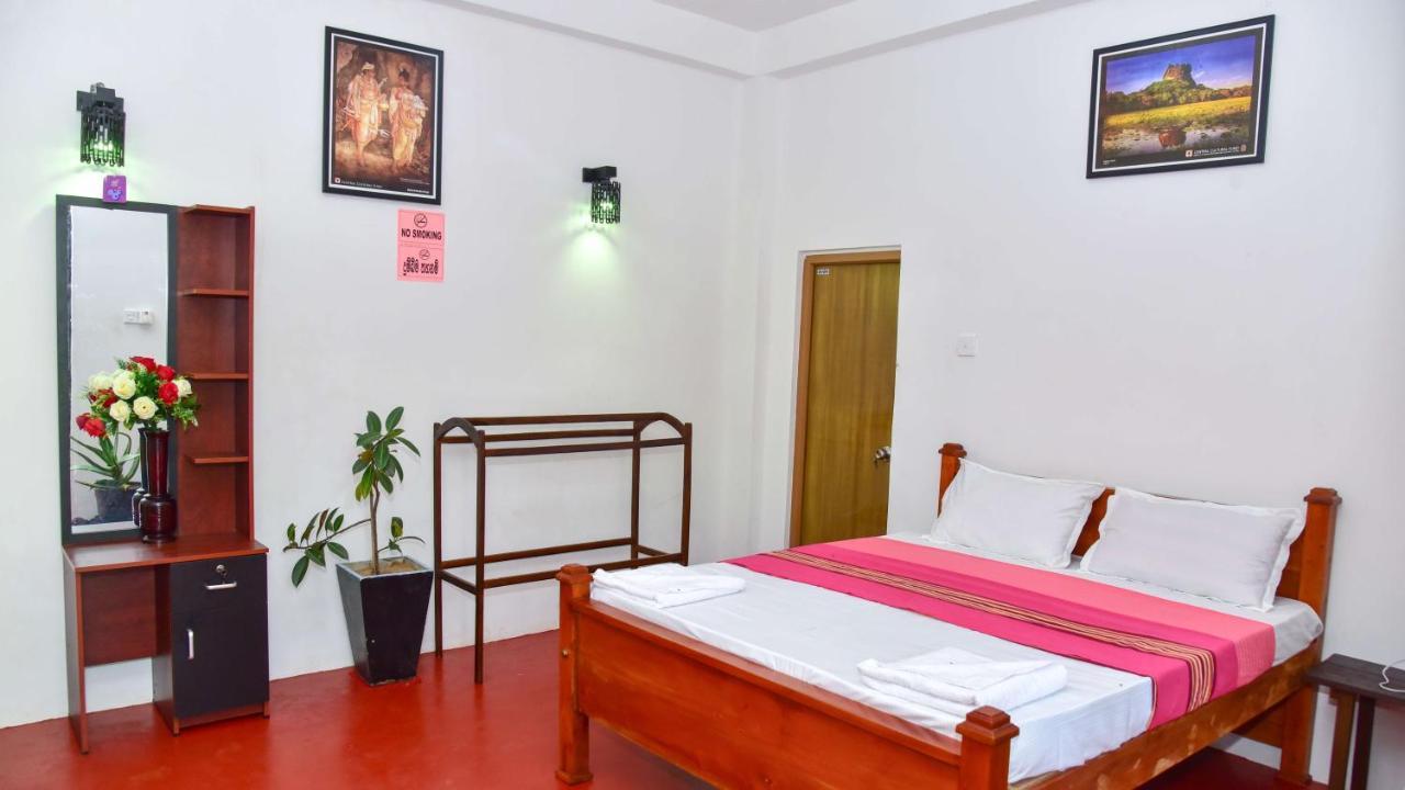 Smashing Inn Dambulla Bagian luar foto