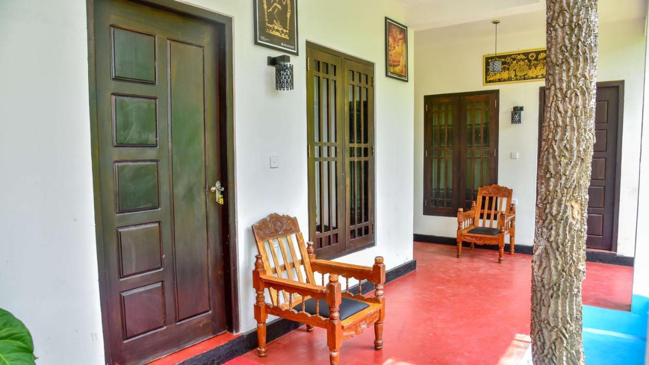 Smashing Inn Dambulla Bagian luar foto