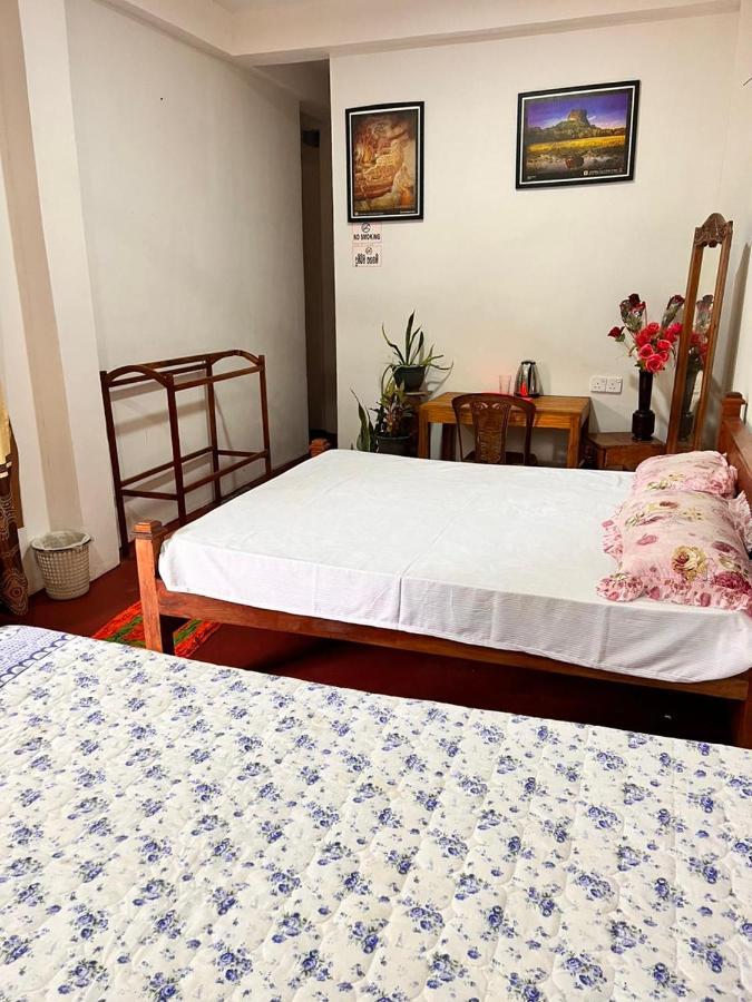Smashing Inn Dambulla Bagian luar foto