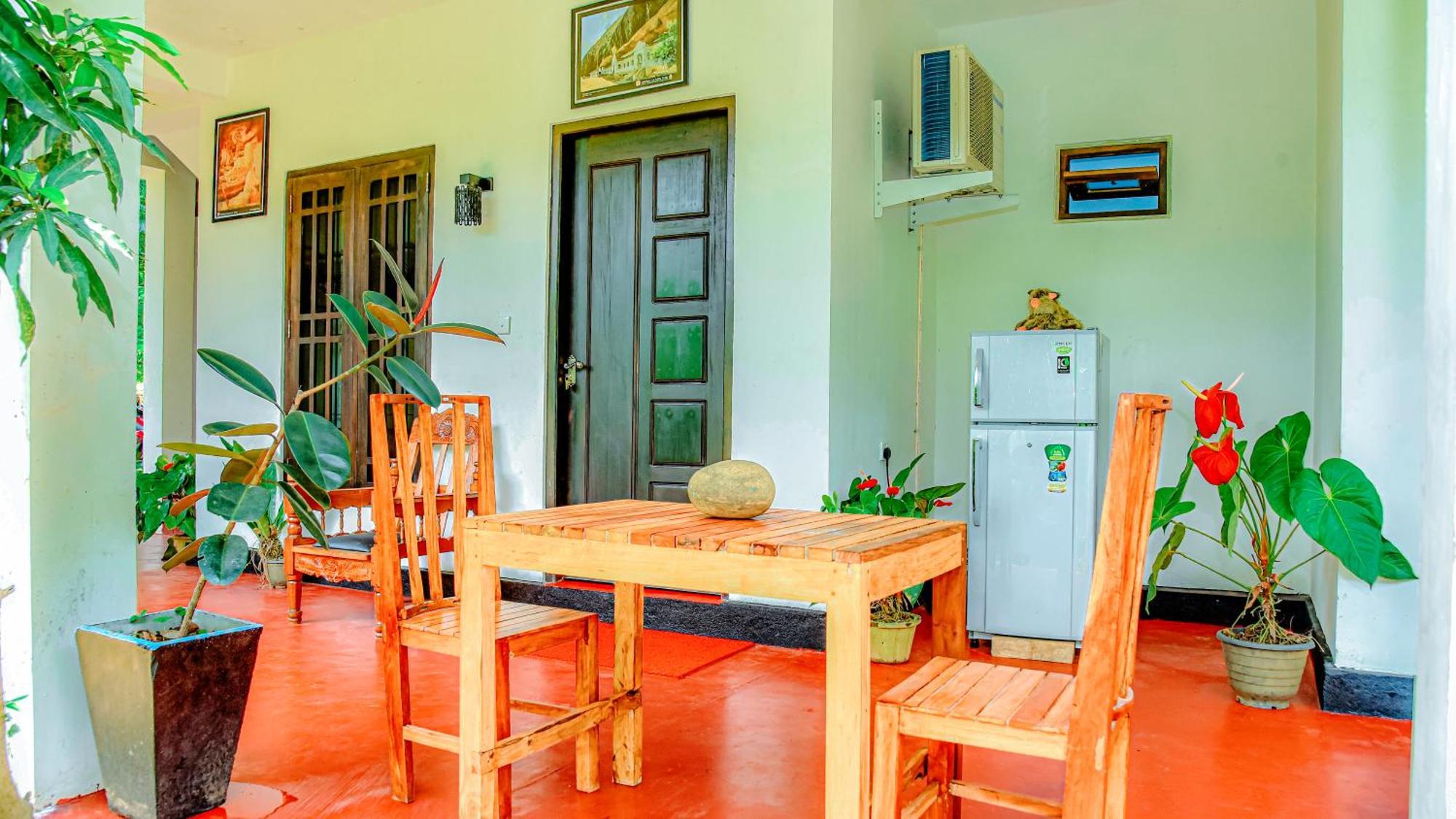 Smashing Inn Dambulla Bagian luar foto