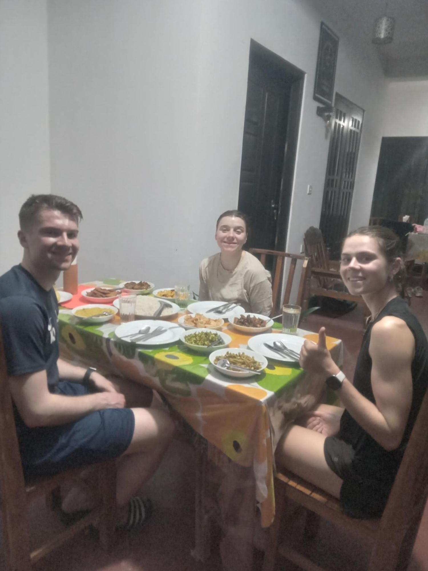 Smashing Inn Dambulla Bagian luar foto